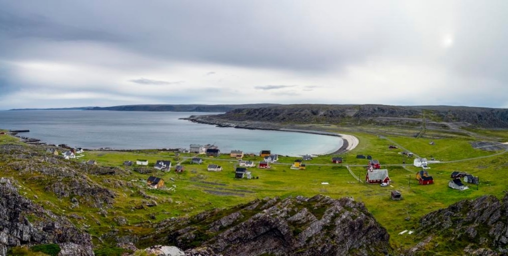 Hamningberg ist ein verlassenes Fischerdorf am Ende der Norwegischen Landschaftsroute Varanger. Foto: Bjarne Riesto