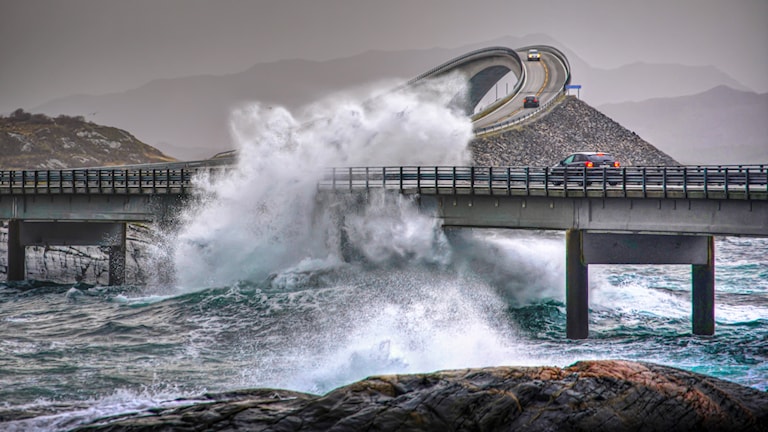 Myrbærholmbrua, Storseisundbrua.