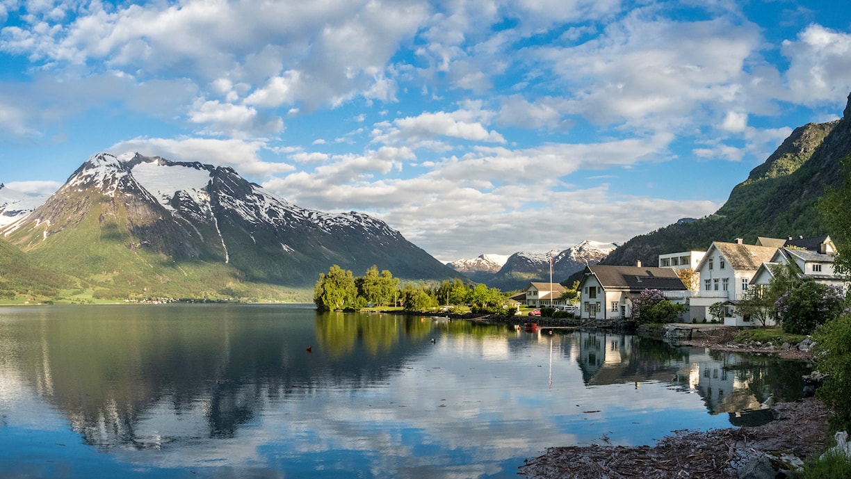 Hjelle. Norwegian Scenic Route Gamle Strynefjellsvegen.