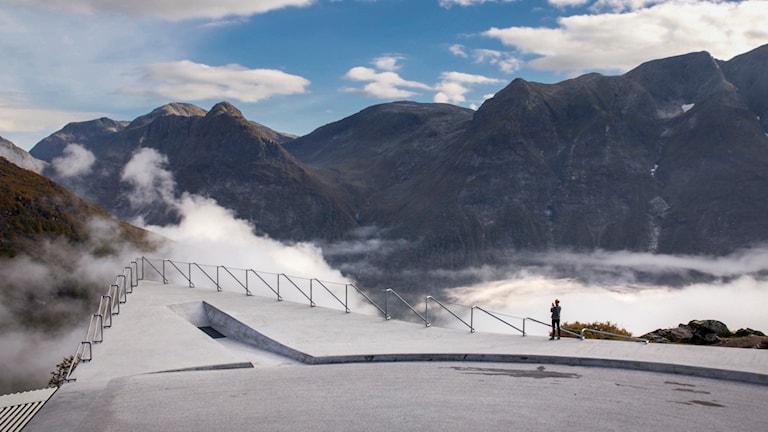 Rasteplassen Utsikten ved Nasjonal turistveg Gaularfjellet. 