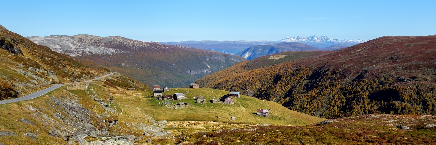 The Horndalen valley and the mountain farms at Skålane.