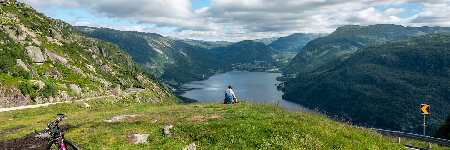 Utsikt over Røldalsvatnet.