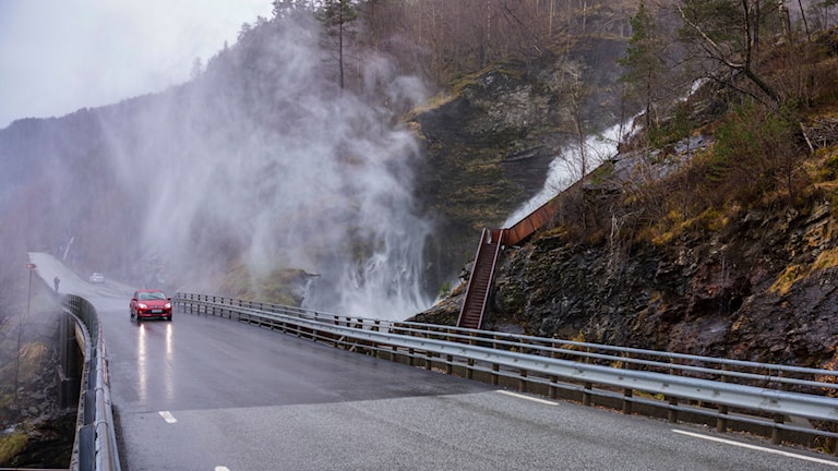 Svandalsfossen.